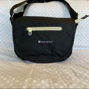 Sherpani Mili Black Crossbody